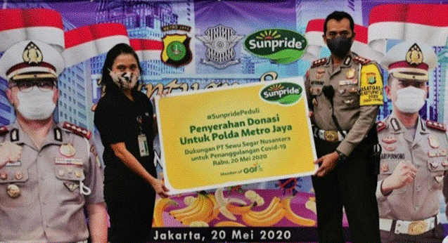 Sunpride Gives Donation 1.3 Tons of Banana to Dirlantas Polda Metro Jaya