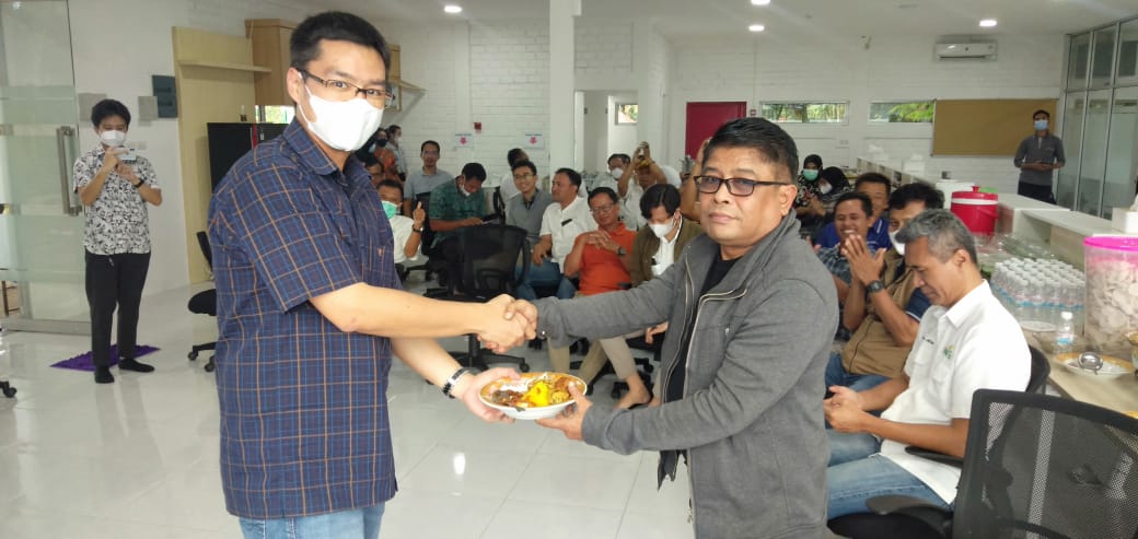 Friendly Technology Coming to You: Digital Innovation GGF Holds New Office Thanksgiving