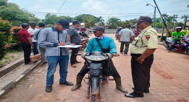 Terapkan Disiplin, Satpam GGF Sidak Pekerja